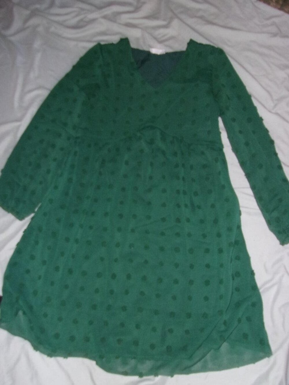 size medium womens long sleeved green polka dot dress